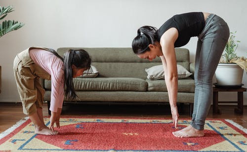Workouts That Almost Everyone Can Try At Home